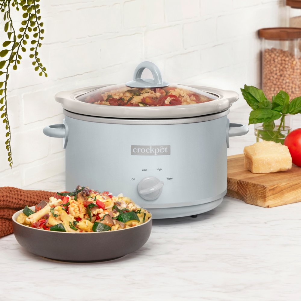 crock-pot-manual-design-series-4-5-quart-slow-cooker-macaroon-blue-g0 DC-39109-Crockpot_2022FallDesigns-Macaron-ATF04-nogfx